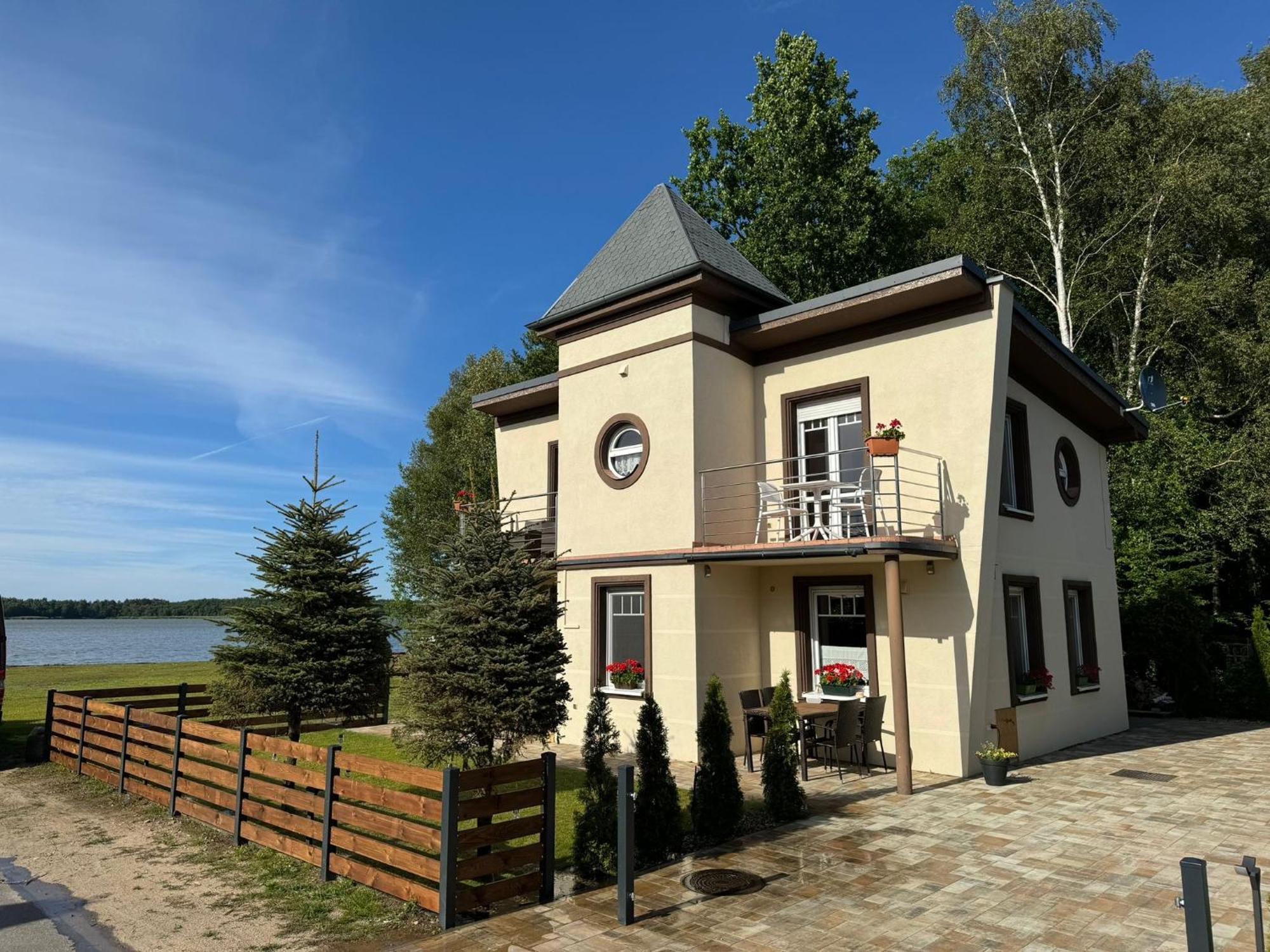 Domek Leba Nowecin Exteriér fotografie