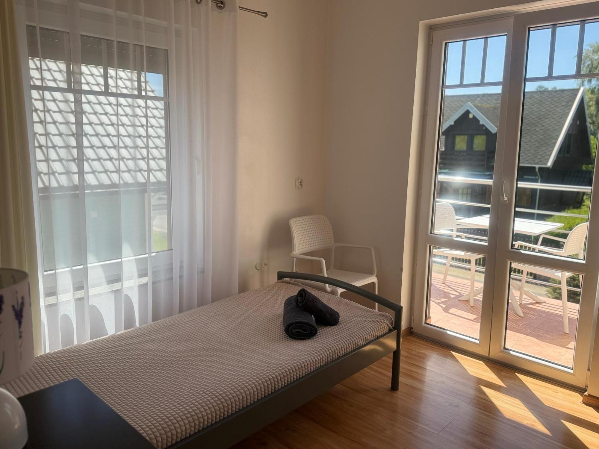 Domek Leba Nowecin Exteriér fotografie